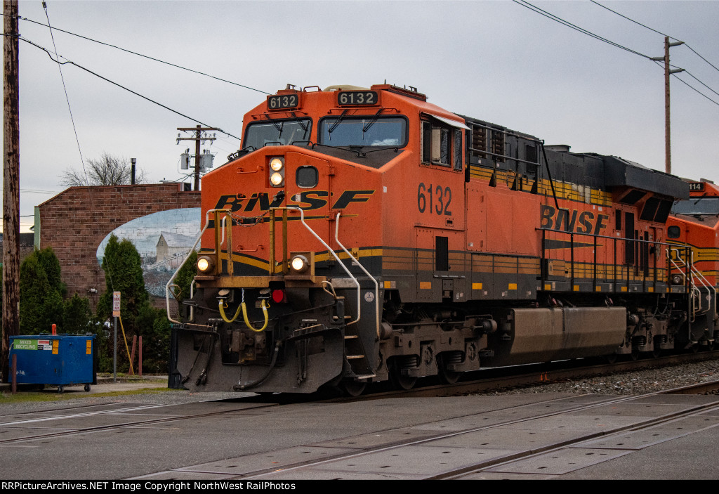 BNSF 6132